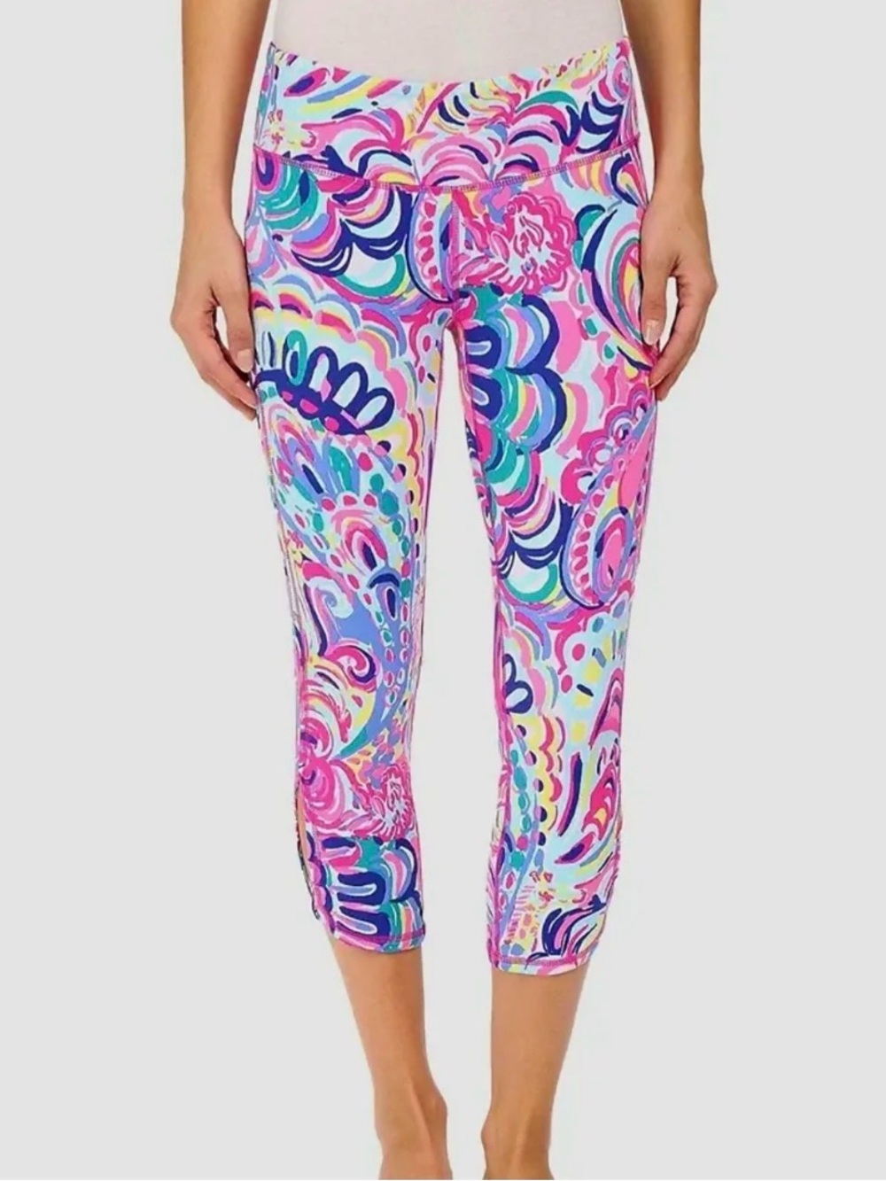 Lilly Pulitzer Luxletic Weekender Cropped Leggings in Psychedelic Sun Pattern